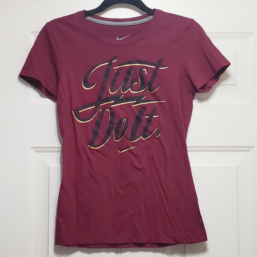 Nike T-Shirt